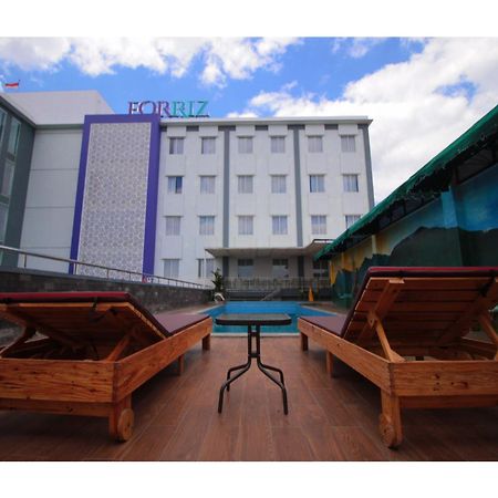 Forriz Hotel Yogyakarta Exterior photo
