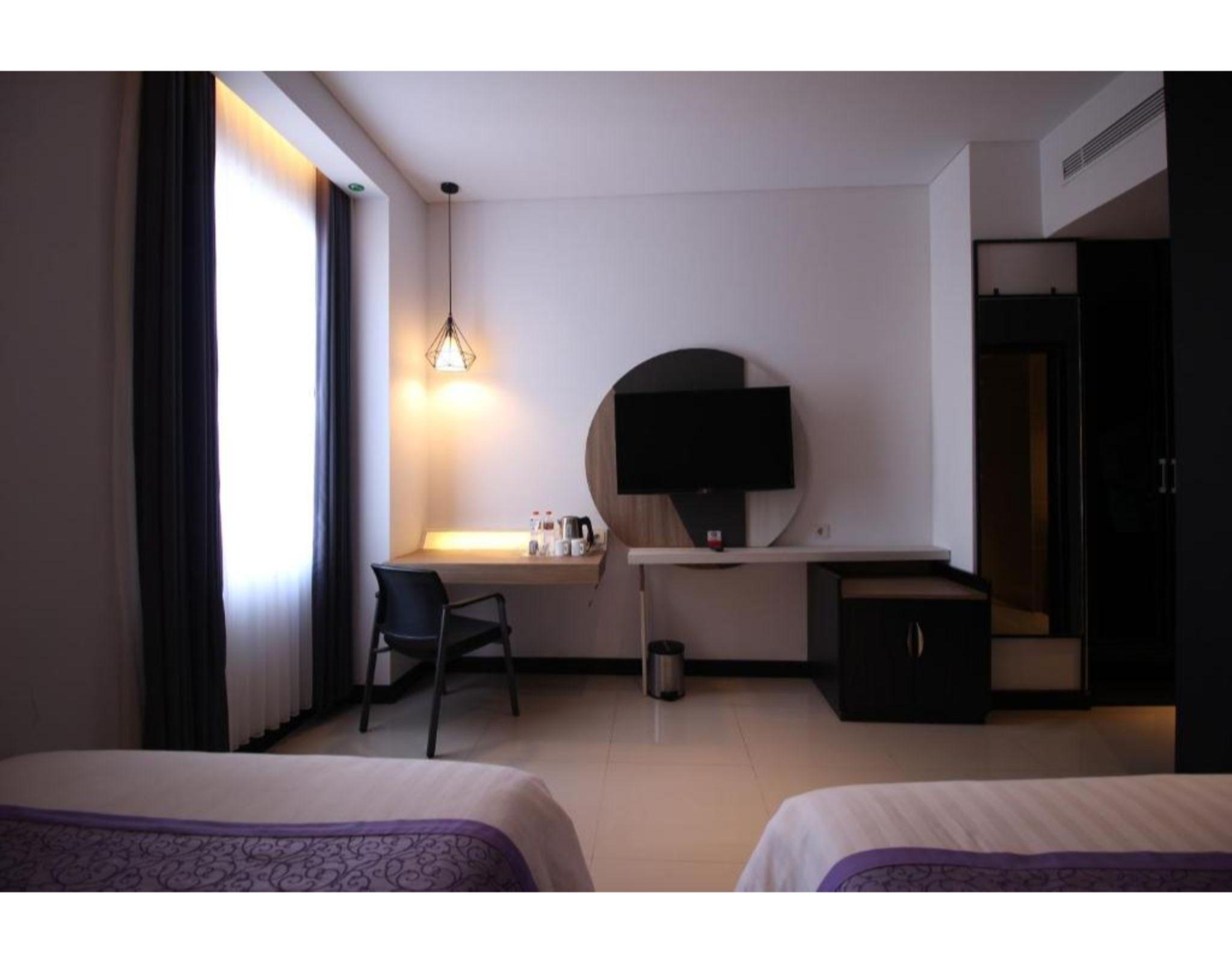 Forriz Hotel Yogyakarta Exterior photo