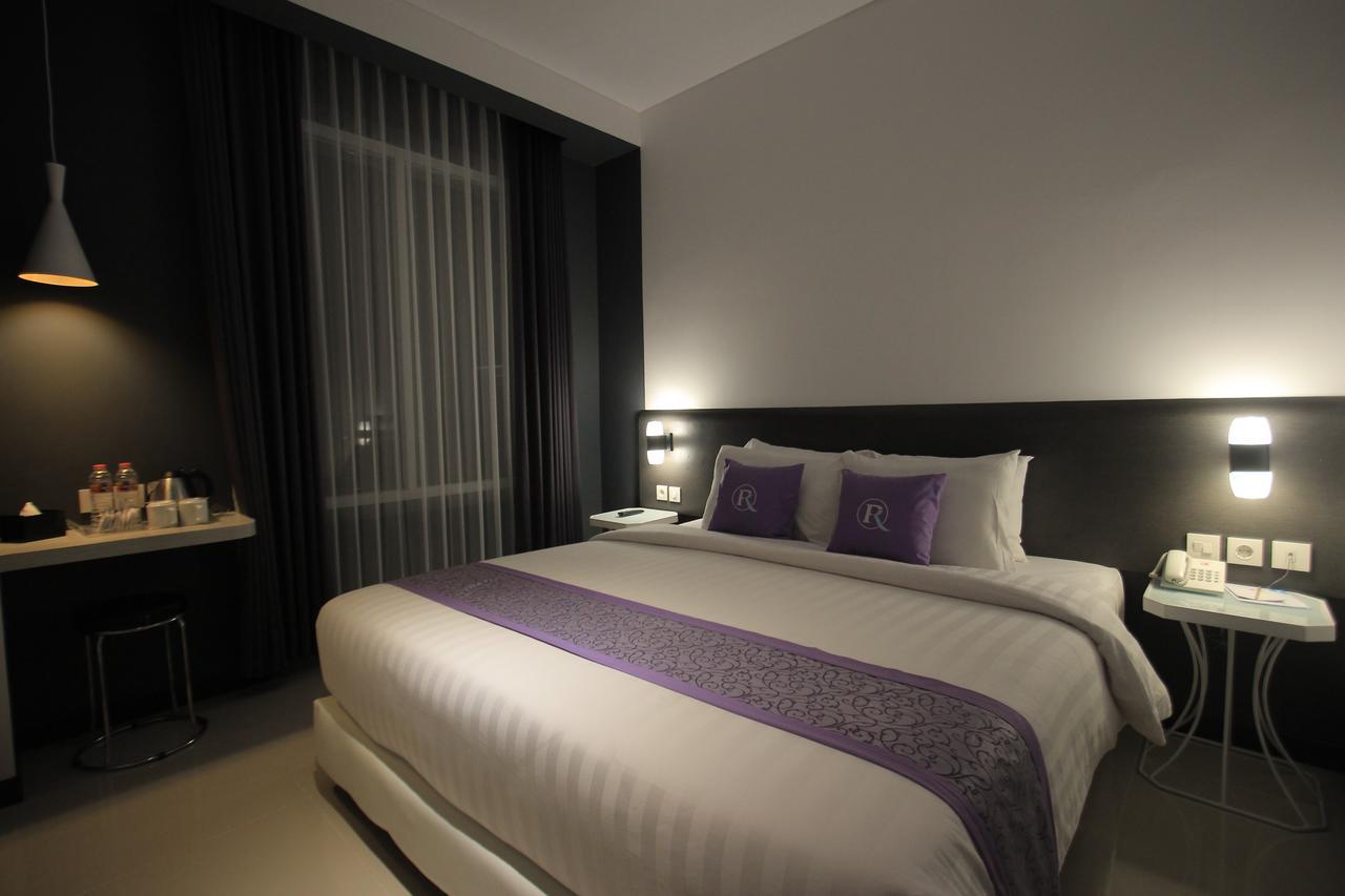 Forriz Hotel Yogyakarta Exterior photo
