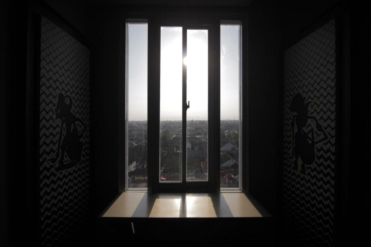 Forriz Hotel Yogyakarta Exterior photo